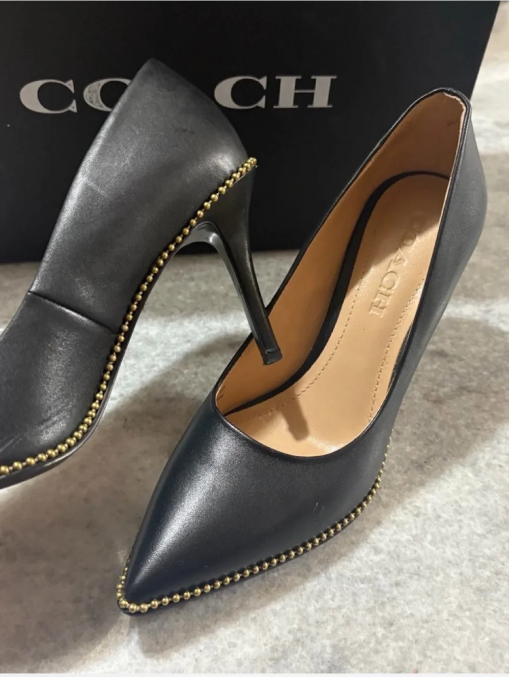 Coach excellent size